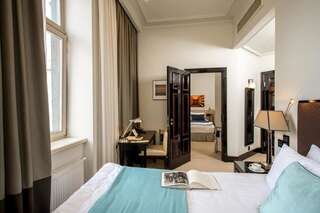 Отель Astoria Hotel Львов Классический двухместный номер с 1 кроватью или 2 отдельными кроватями-15